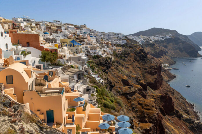 Santorini Travel Guide: How to Spend 3 Perfect Days on the Island