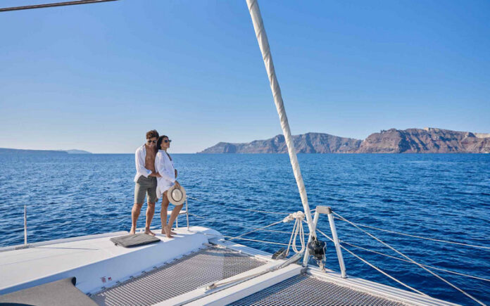 5 Romantic Things to Do in Santorini for Couples
