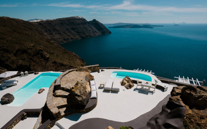 5 Hidden Gem Hotels in Santorini You Need to Book Right Now