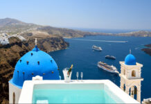 5 Santorini Hotels with the Best Private Villas for an Exclusive Getaway